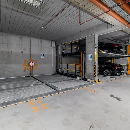 アパート Perlowa